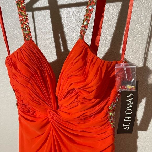 Sold - Picture 3 of 7